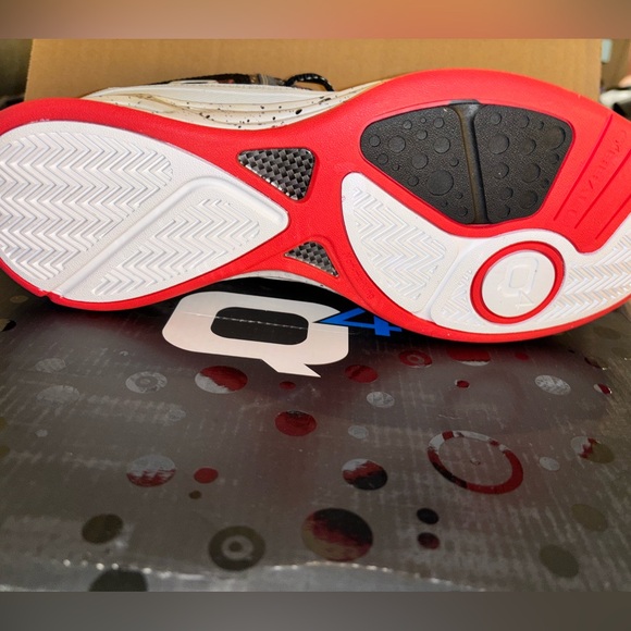 NIB Q4 Basketball NFORCER BRIGHT WHITE RED High-Top Sneakers - Picture 4 of 5